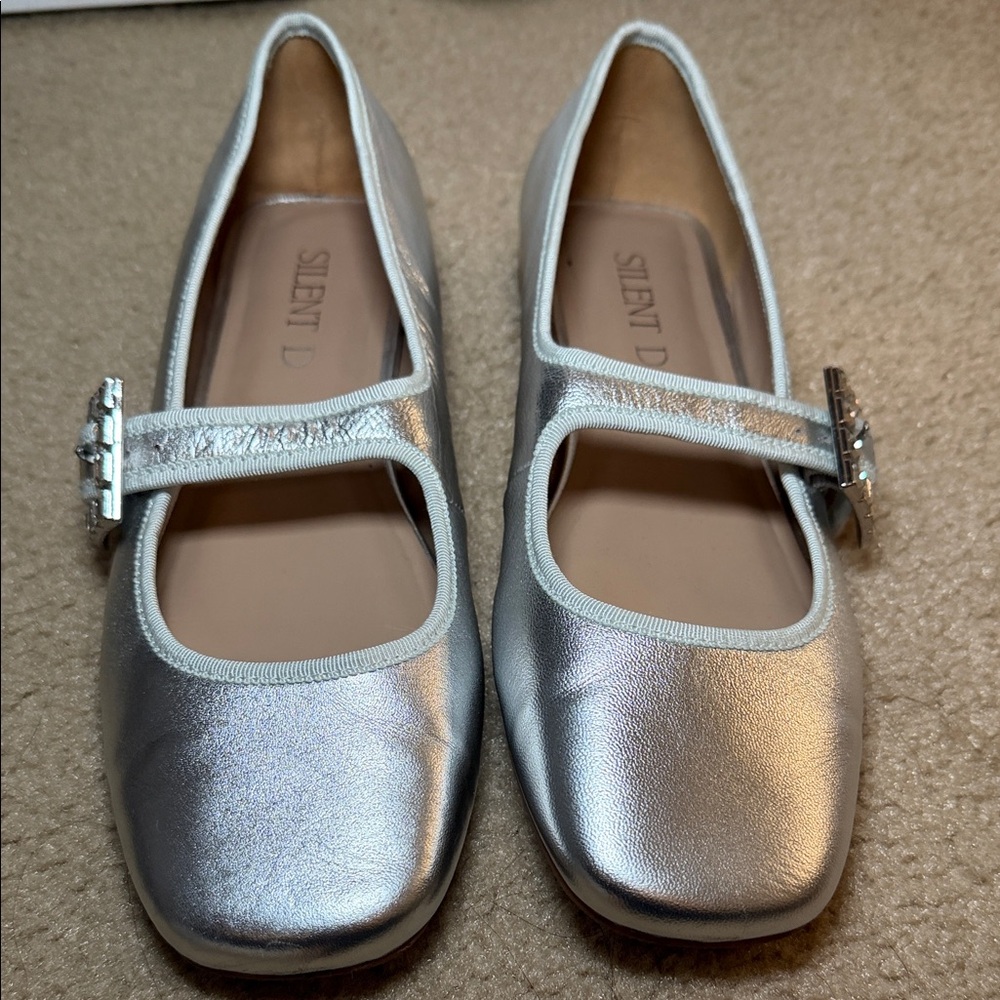 Anthropologie x Silent D Silver Mary Jane flats in size 39
